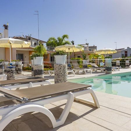 Small Luxury Apartments Pool And Sea View - Stella Del Mare Fontane Bianche Εξωτερικό φωτογραφία